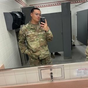 Meet your Posher, Casey